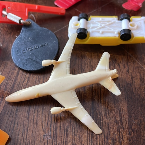 Vintage 70s/80s toybox, toys, bundled as a set - Picture 9 of 10